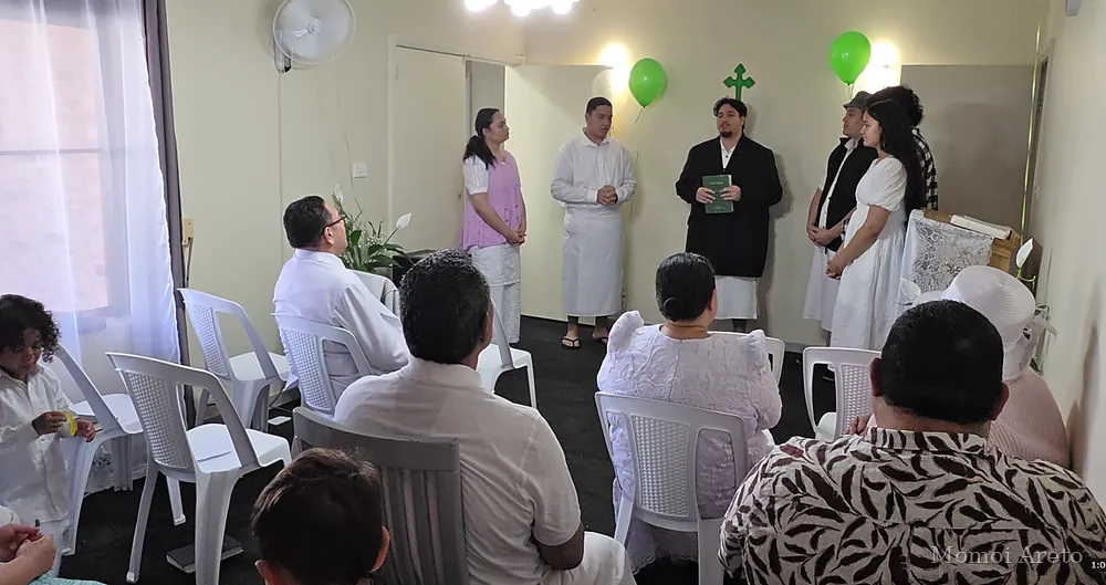 Children and families on White Sunday, picture 9 of 14