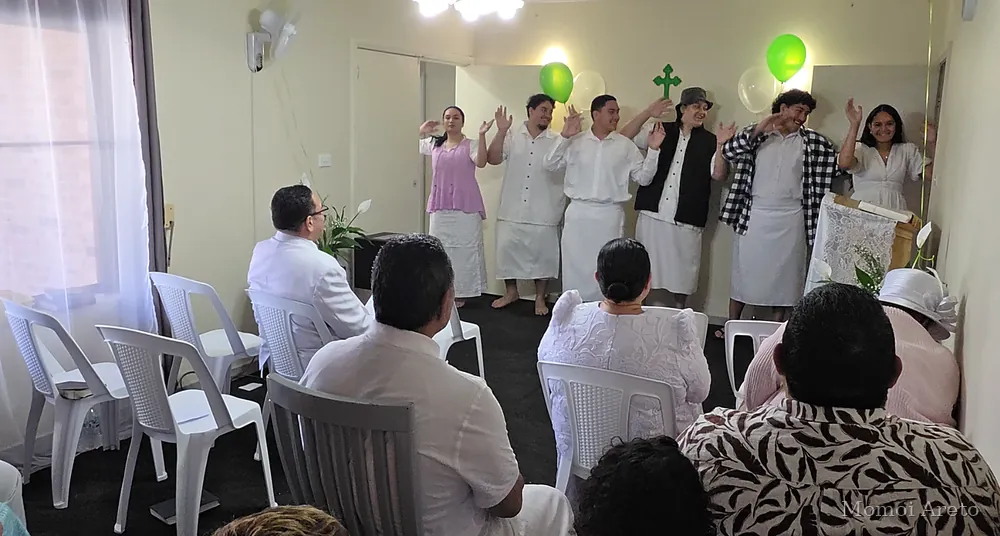 Young people on White Sunday, picture 11 of 14