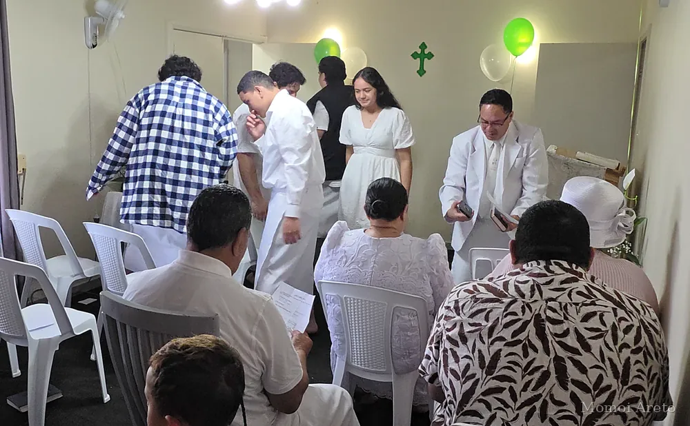 White Sunday fellowship, picture 12 of 14